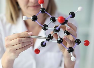 Menopoz D&ouml;neminde Biyoeşdeğer Hormon Replasman Tedavisi: Kime, Ne Zaman, Neden?